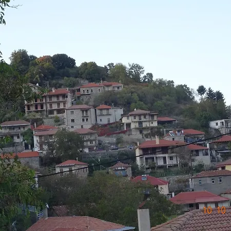 Paradosiako Spiti Koursarakou *